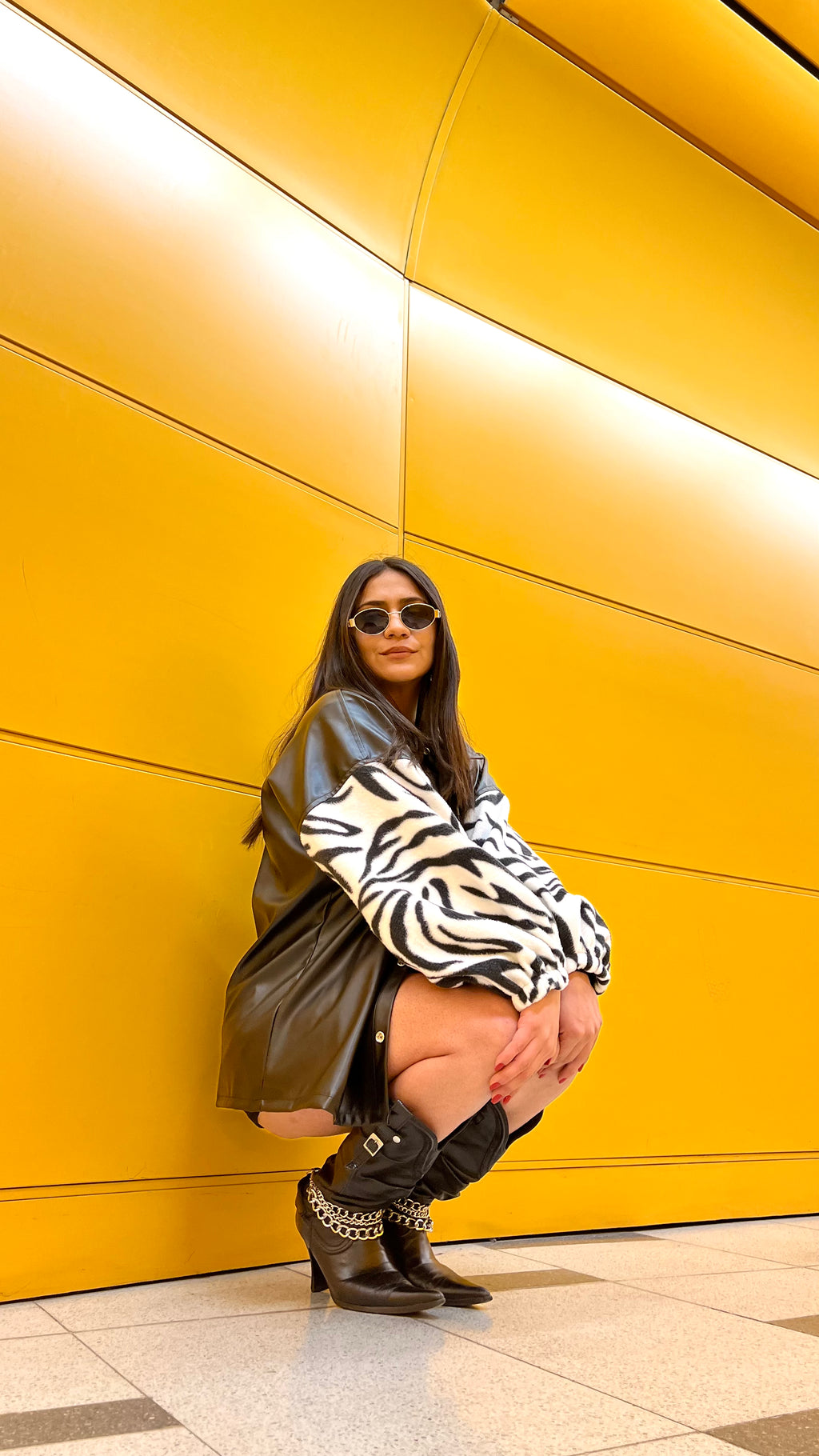 JACKET ECOCUERO APLICACION MANGA WILD