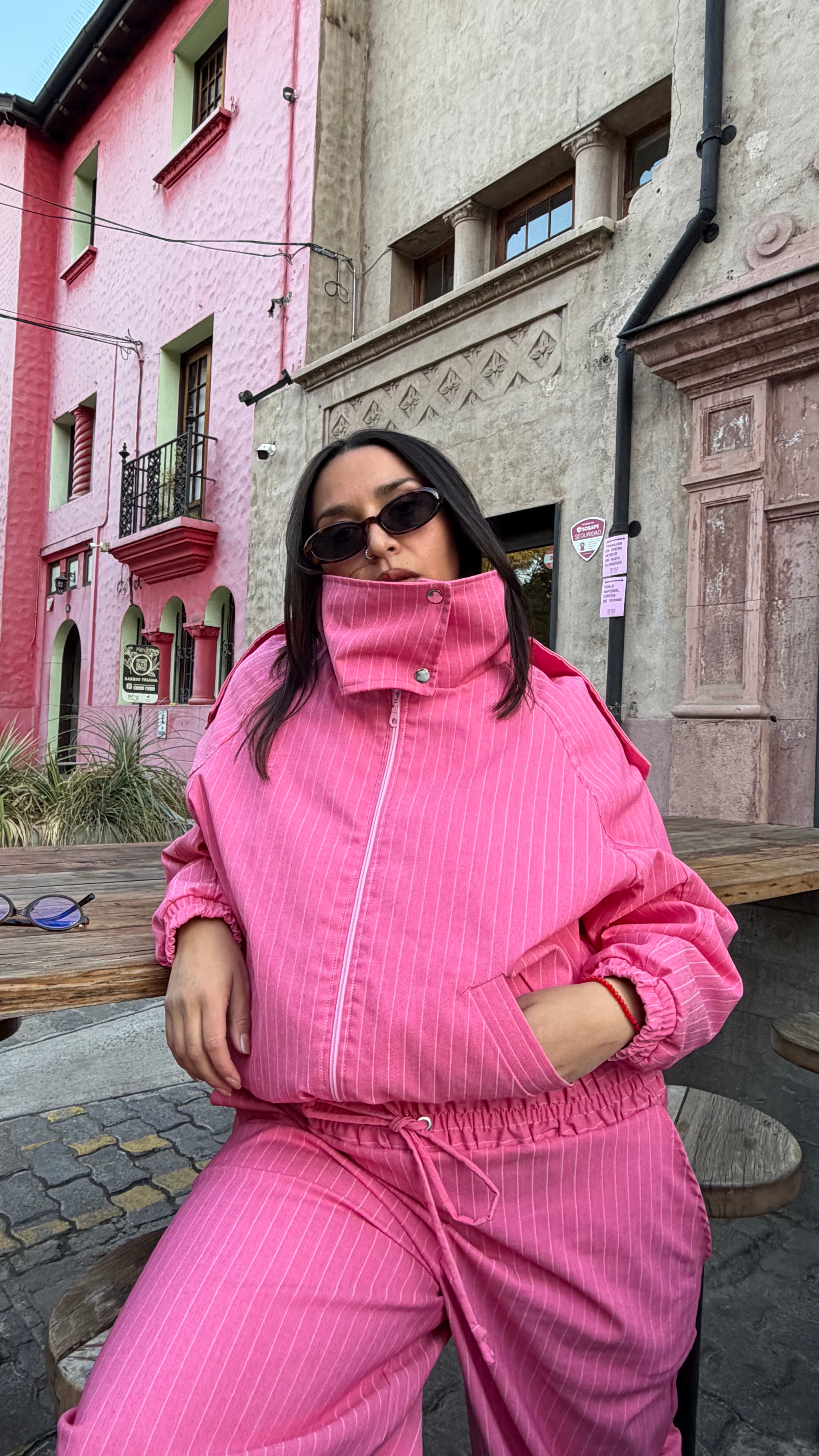BOMBER OVERSIZE LOVE IS LOVE